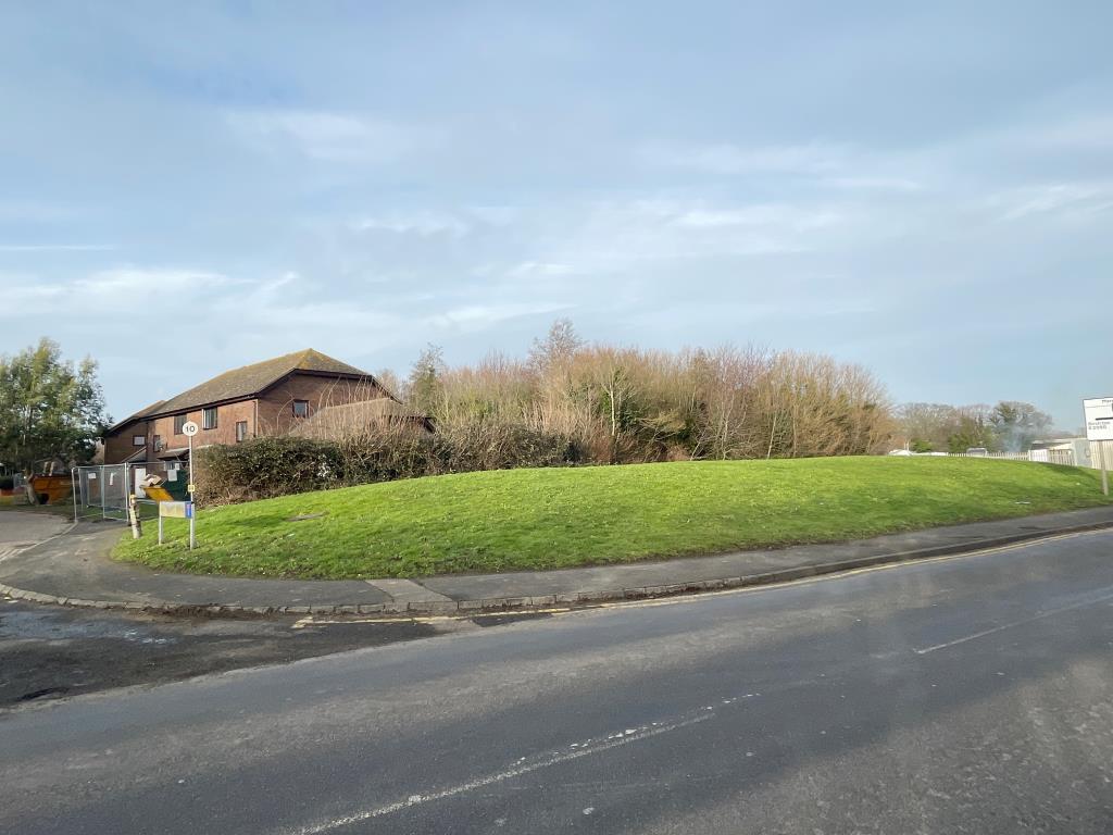 Lot: 57 - OVER ONE ACRE OF LAND - Outside view of land from Spitfire Way looking north